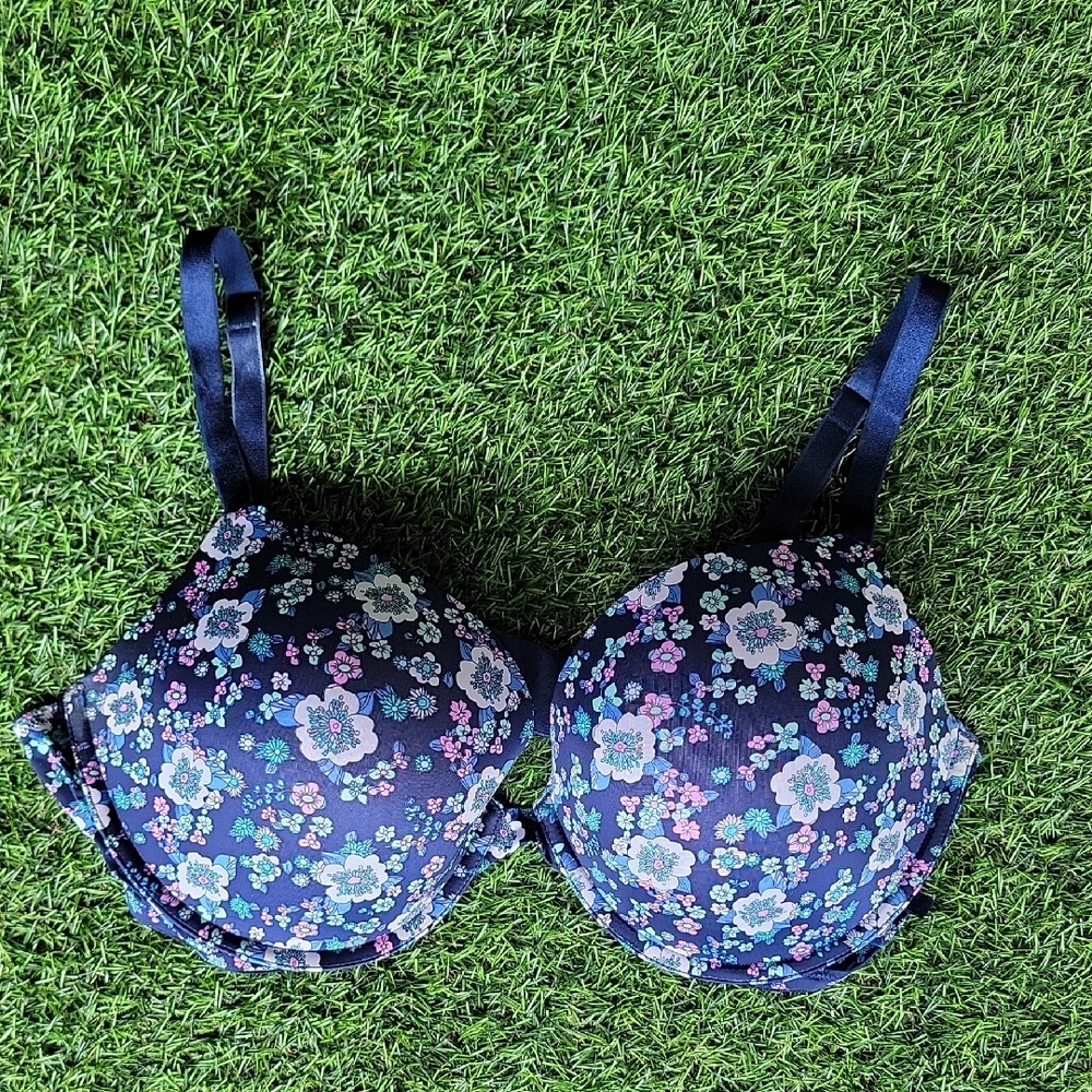 Victoria's Secret Push Up Floral Bra Size 38DD - Picture 1 of 7